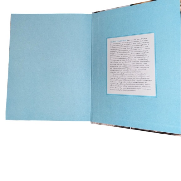 Brand new Trisha's Kitchen: Easy Comfort Food for Friends and Family - Picture 5 of 5